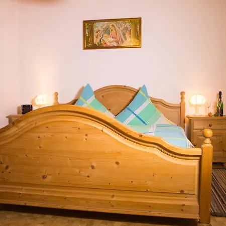 Апартаменты Ferienwohnung Alter Pfarrhof