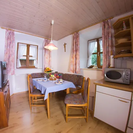 Ferienwohnung Alter Pfarrhof Апартаменты